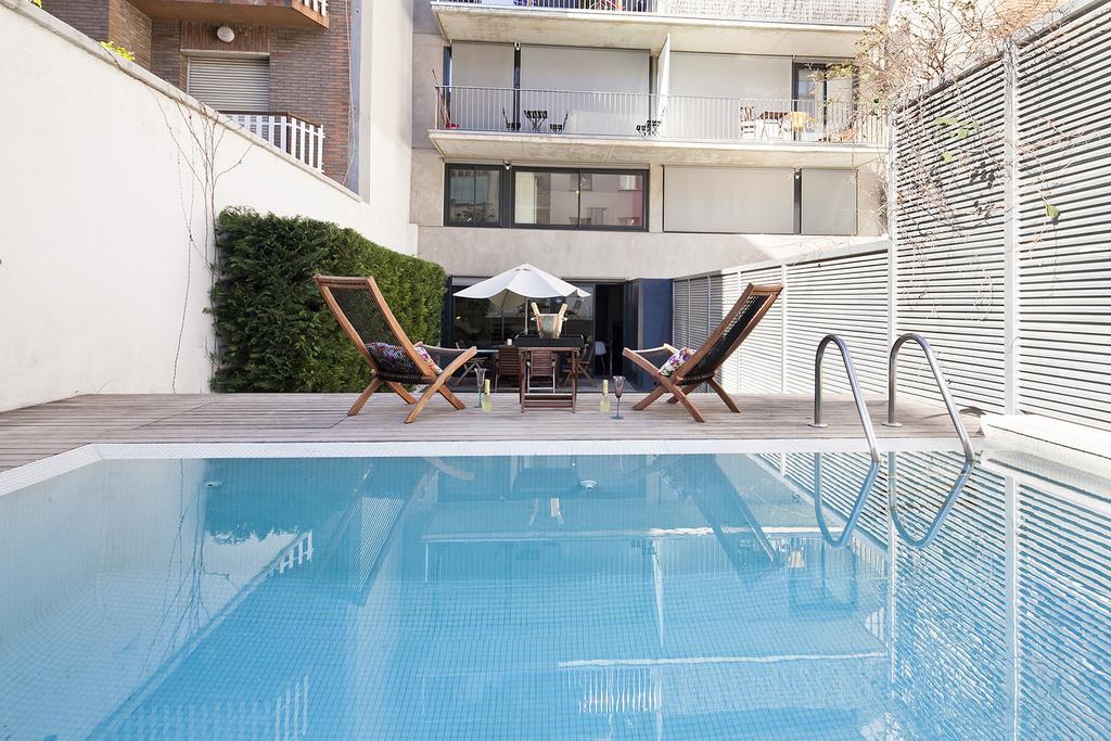Apartment Barcelona Rentals - Private Pool And Garden Center Extérieur photo